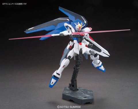 Figurka kolekcjonerska Bandai HGCE 1/144 ZGMF-X10A FREEDOM GUNDAM