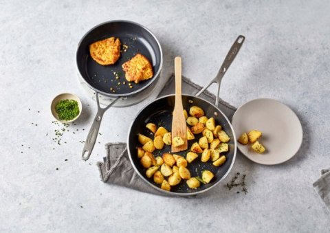 Patelnia nieprzywierająca DEMEYERE ALU INDUSTRY 3 40851-449-0 - 30 CM