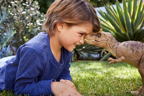 Figurka Mattel Jurassic World T-Rex Totalny atak HXF53 WB2