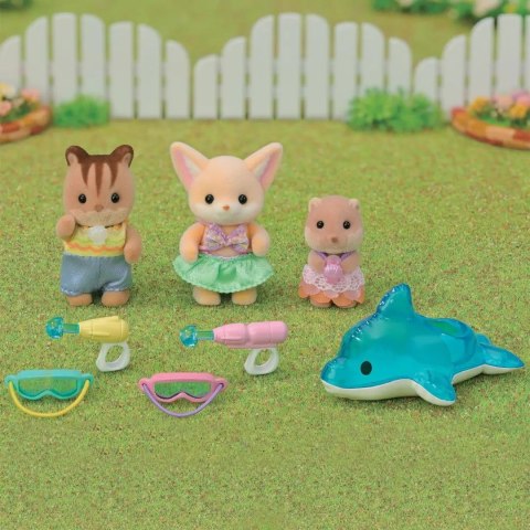 Sylvanian Families Przedszkole Zabawa w basenie Baby Trio 5749 p6