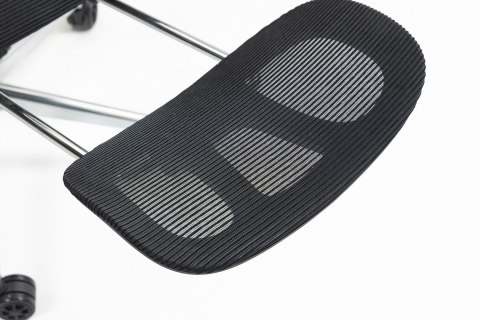 Ergonomiczny fotel biurowy ACTIVEJET YK848 czarny